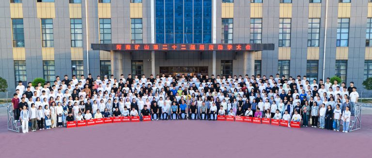 Henan Mine Crane distributed scholarships for 319 poor students