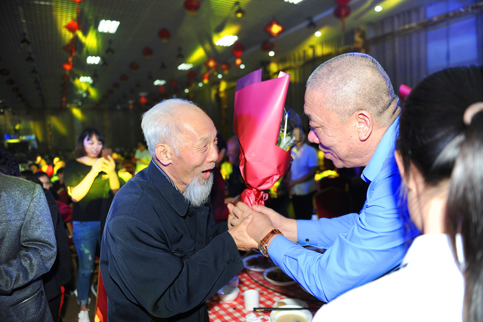 Henan Mine Crane warm hearted employee welfare
