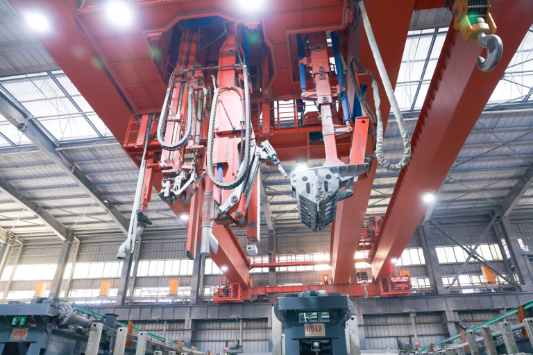 Multifunctional Unit for Aluminum Electrolysis