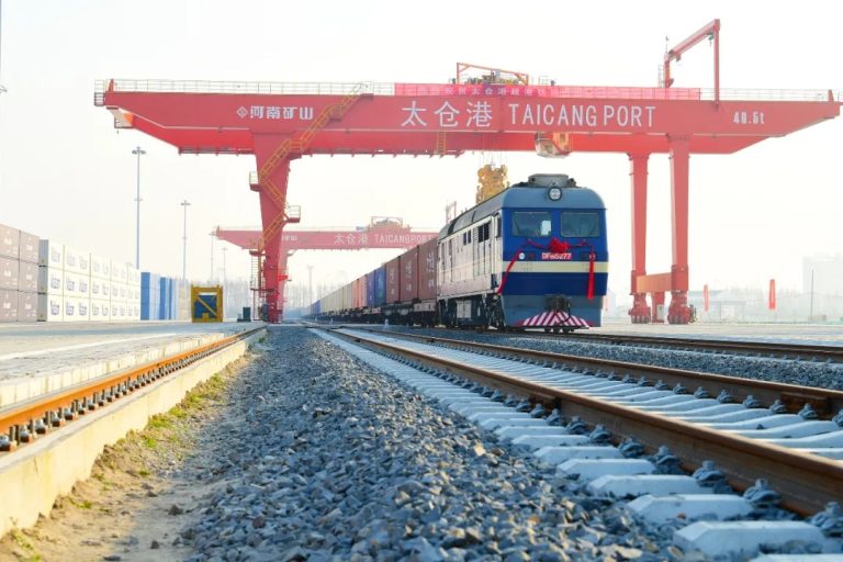 Rail Mounted Container Gantry Cranes (RMG)