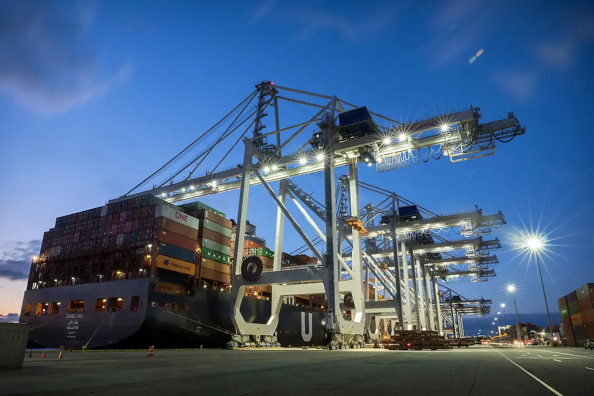 Ship-to-Shore Crane manufactured by Henan Mine Crane,