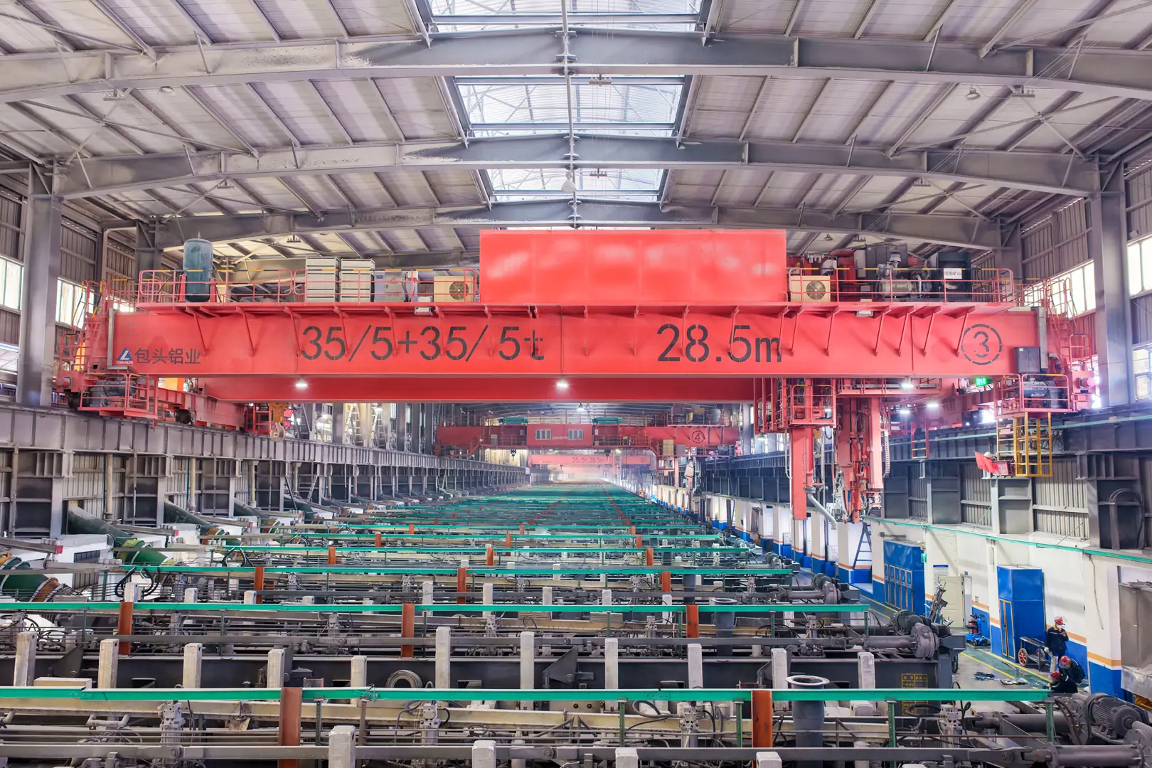 Aluminum industrial lifting equipment